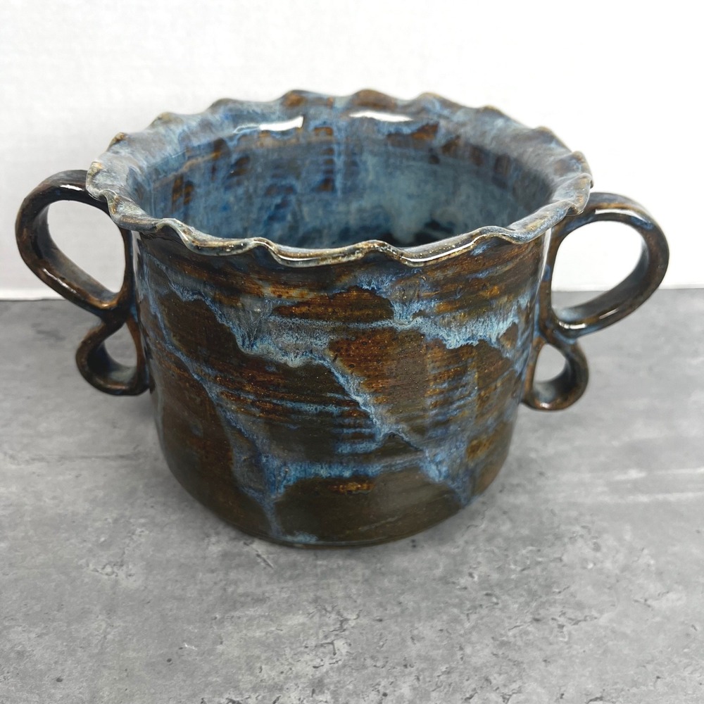 Judy Massing Signed Studio Pottery Ruffled Bowl Blue Brown Drip Glaze Dbl Handle